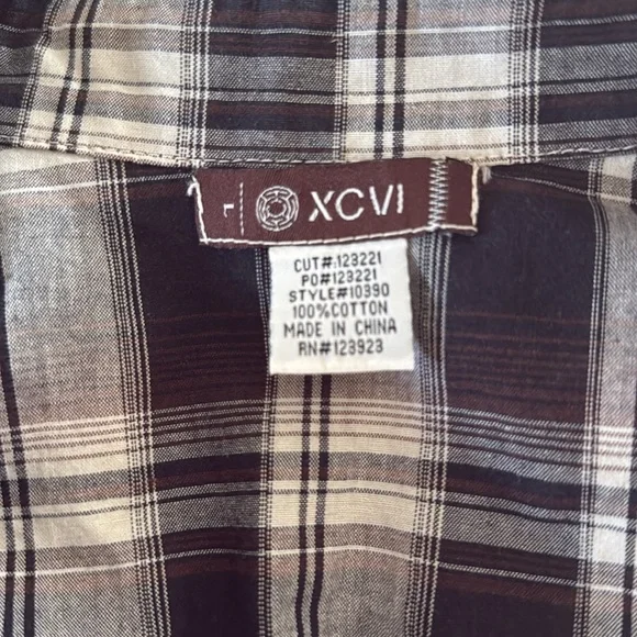 Classic plaid button down shirt meets adorable Nehru collar snd style style! - Picture 4 of 7